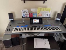 Yamaha Tyros 5 Digital Keyboard (76 notes), MS05 speakers, bench &stand