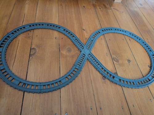 Thomas the tank trackmaster - tank,