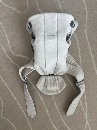 Baby bjorn carrier - baby,