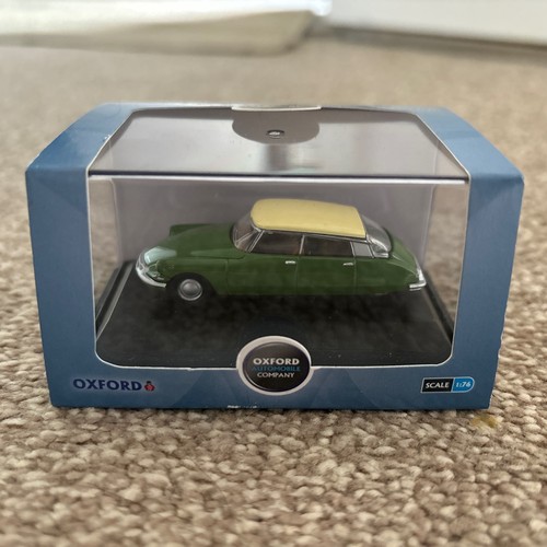 Oxford diecast rouge esterel - diecast,