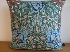 William Morris Honeysuckle