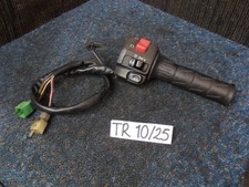 Kawasaki ZR7 ZR-7 RHS Right Switch Gear & Throttle Grip 2001 10/25
