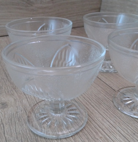 Glass dessert bowls art deco - 4,