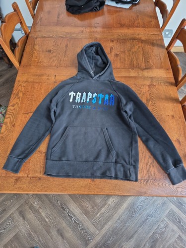 Trapstar black hoodie size - black,