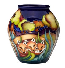 Moorcroft Vase Where Foxes