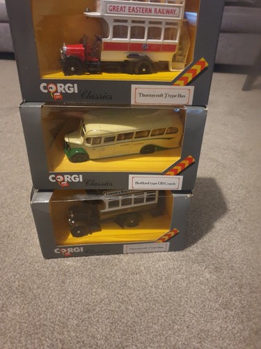 Corgi bedford type coach - ,