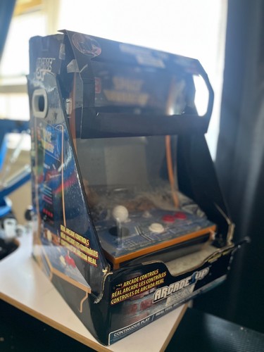 Arcade1up space invaders - space,