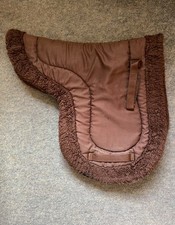 padded numnah saddle pad to