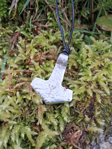 Thors hammer pendant - hammer, with
