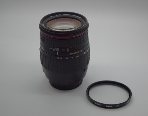 Sigma compact hyperzoom - compact,