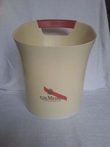 Mumm champagne cooler - champagne, ice