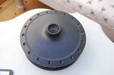 SUZUKI  TS250 R/J/K/L/M FRONT WHEEL HUB  NOS
