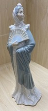 Lladro Nao Figurine - Lady with Fan