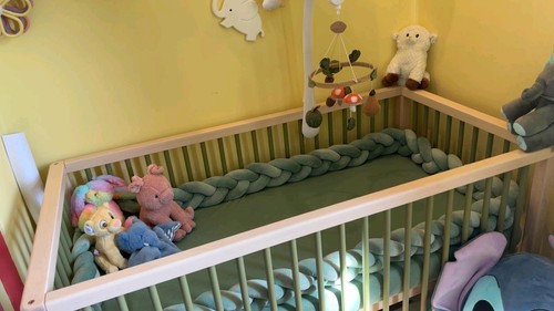 Mamas papas cot bed - &,