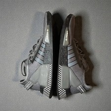 MENS ADIDAS ORIGINAL NMD_R1 V2
