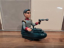 1992 COMMANDER SAM SHORE & ACCESSORY STINGRAY MATCHBOX VINTAGE 3.75” FIGURE