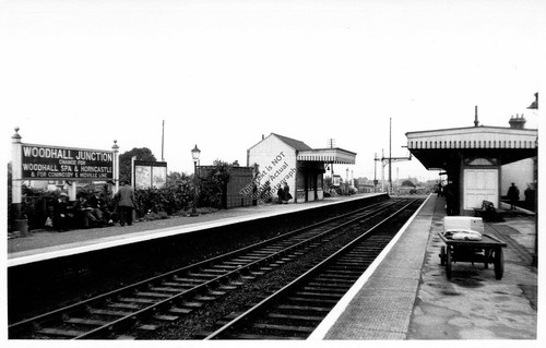C1930s woodhall junction train - junction,
