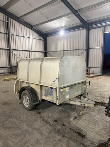 Ifor williams trailer with - williams,