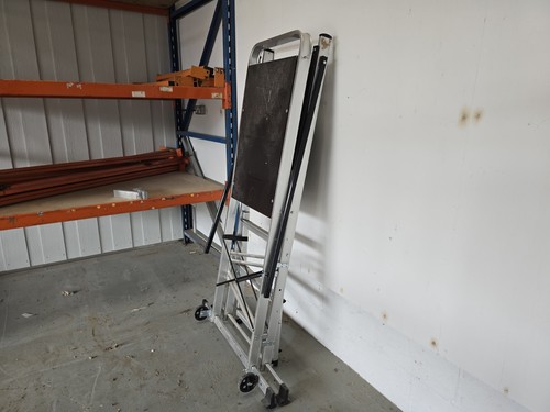 Aluminium folding work