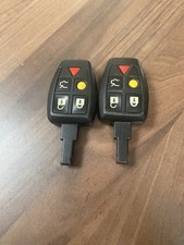 Genuine Volvo C30 S40 V50 C70 2x 5 button key fobs used USED
