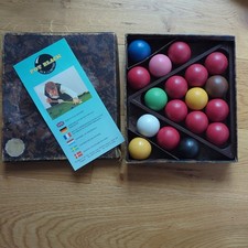 Vintage / retro snooker balls