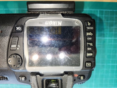 Nikon d80 slr camera body - d80, only