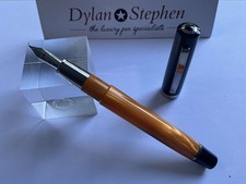 Omas Bologna Orange swirl fountain pen14K medium gold nib UNUSED