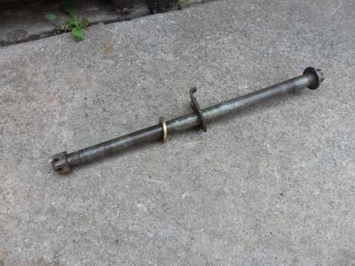 Suzuki jr80 rear spindle - rear,