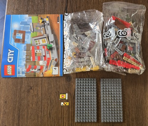 Lego city derelict - city, only