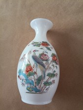 Wedgwood Kutani Crane Bud Vase