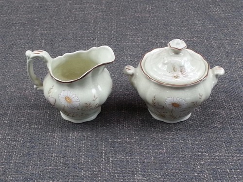 Royal doulton lambethware - royal, 2