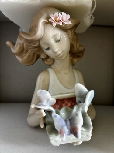 Lladro 6777 retired - lladro,