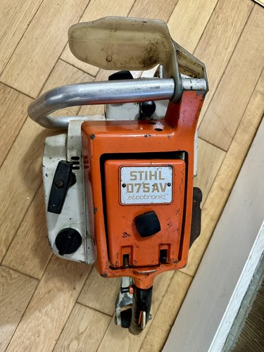 Stihl 075 vintage chainsaw - av,