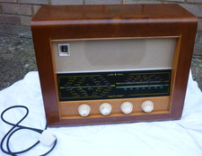 Vintage Bush Radio Model VHF 54 1950's Wood Radio