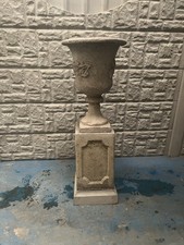 Concrete Striking Base Column