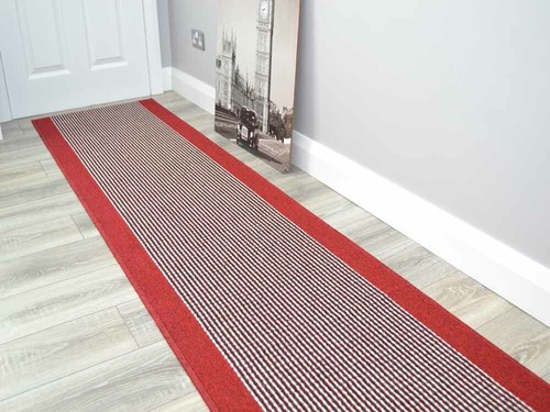 Extra long hall - extra,