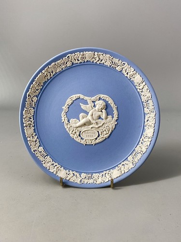 Wedgwood blue jasperware - wedgwood,