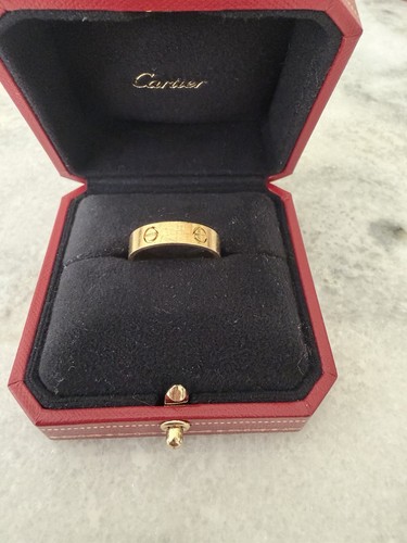 Cartier love ring 18k - cartier,