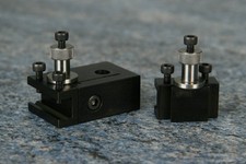 Cowells Quick Change Tool Post with 1 Plain Toolholer and 1 Vee Toolholder