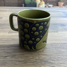 HORNSEA POTTERY  JOHN CLAPPISON  VINTAGE MUG GREEN PIG /  PIGGY
