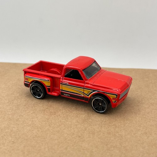 Hot wheels custom chevy - hot,