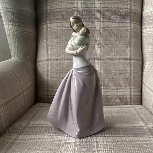 Porcelain mother child - mother, &