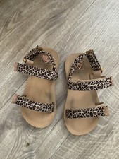 Reef Convertable Girls Sandals - Size 31/32  (12.5-13)