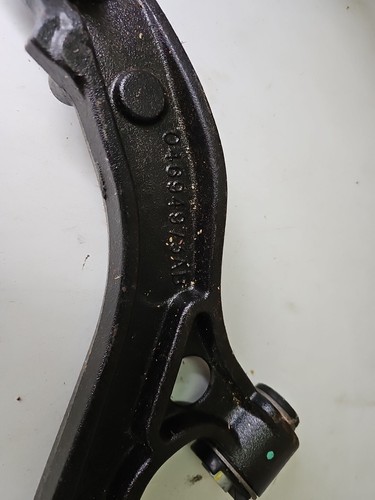 Left front suspension arm
