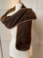 Musto reverseable fleece long shape scarf with zipped pocket