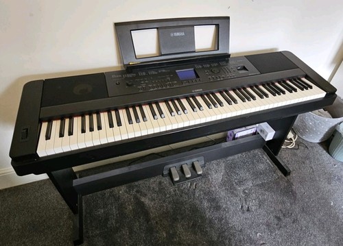 Yamaha dgx 660 - portable, grand