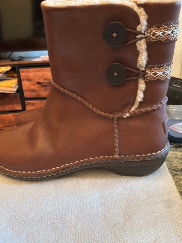 Ugg brown womens size - , 9
