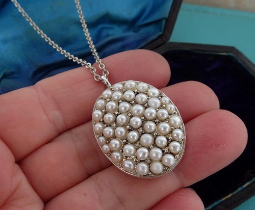 Vintage silver real - &,