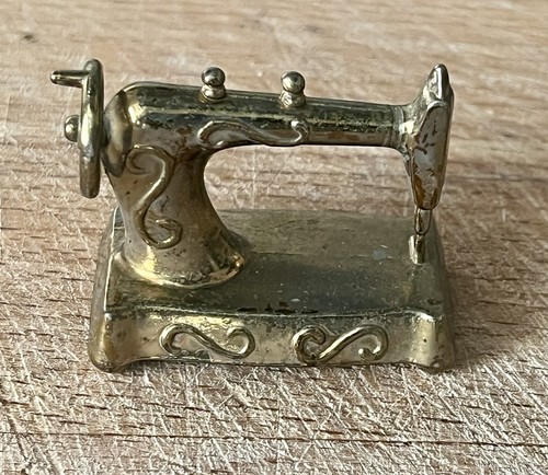 Solid dollshouse miniature - solid,