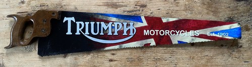 Triumph motorcycles sign hand - sign,,